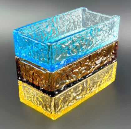 Стеклянный кирпич