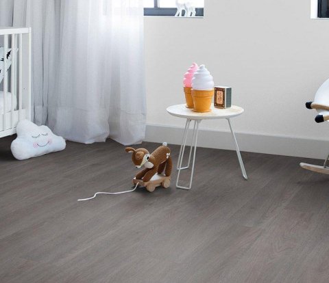 Замковый виниловый пол Quick-Step Balance Click BACL40060 Дуб шёлковый тёмно-серый