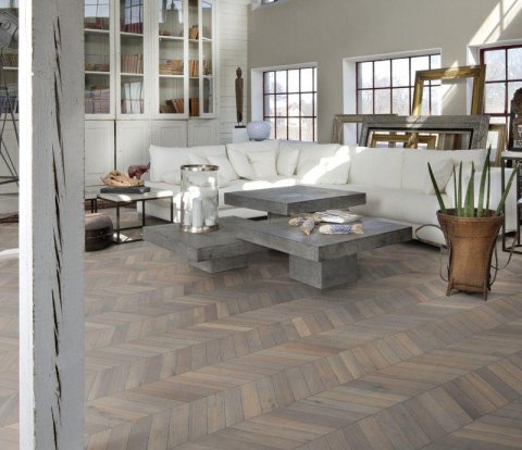 Французская елка Kahrs Chevron Дуб Шеврон серый 60°