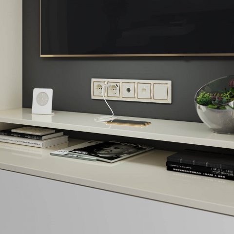 Розетка с заземлением, шторками и USBх2 Werkel слоновая кость W1171503 4690389155833