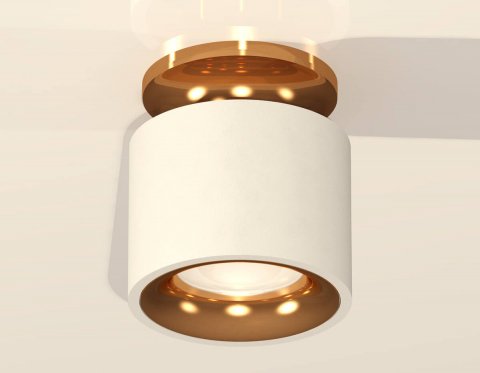 Комплект накладного светильника Ambrella light XS7510121 SWH/PYG белый песок/золото желтое полированное MR16 GU5.3 (N7929, C7510, N7014)