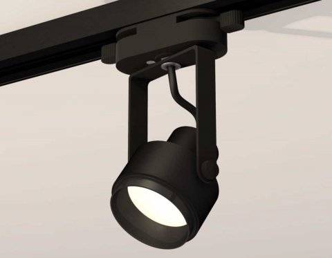 Комплект трекового светильника Ambrella light Track System XT (C6602, N6121) XT6602020