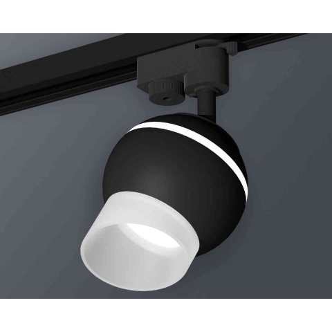 Комплект трекового светильника Ambrella light Track System XT1102073 SBK/FR черный песок/белый матовый (A2521, C1102, N7175)