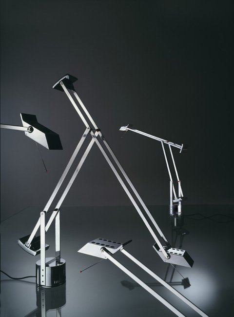 Настольная лампа Artemide Tizio A008130