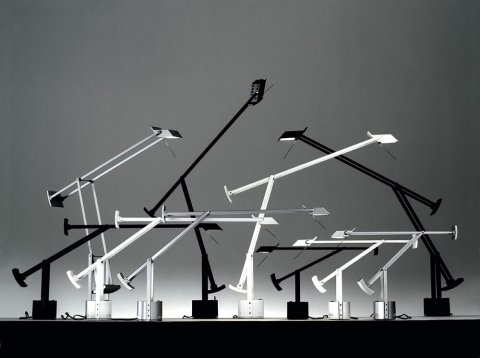 Настольная лампа Artemide Tizio A008130