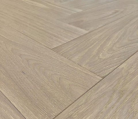 Английская елка Kahrs Herringbone Дуб AB White Calm