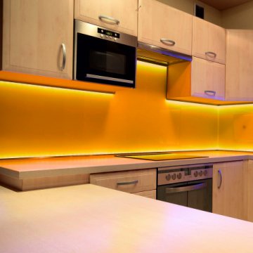 Светодиодная лента Apeyron 4,8W/m 60LED/m 2835SMD желтый 5M 00-433