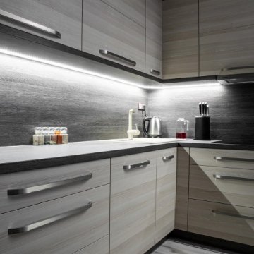Светодиодная лента Apeyron 26W/m 240LED/m 2835SMD дневной белый 5M 00-314