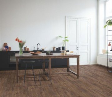 Замковый виниловый пол Quick-Step Alpha Vinyl Medium Planks AVMP40199 Дуб осенний шоколадный