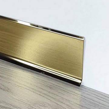 Плинтус Сталь L-образный BA  Золото шлифованный AISI 430 нитрид титана МКР 40 мм х 11 мм х 3000 мм