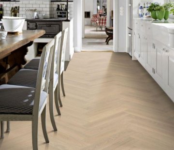 Английская елка Kahrs Herringbone Дуб AB White Calm