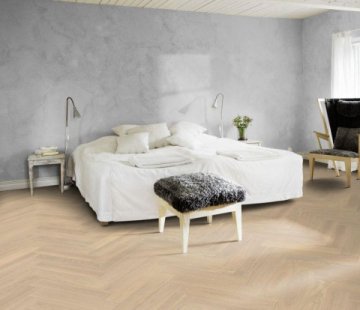 Английская елка Kahrs Herringbone Дуб AB White Calm