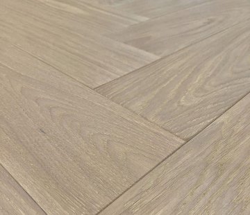 Английская елка Kahrs Herringbone Дуб AB White Calm