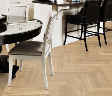 Английская елка Kahrs Herringbone Дуб CC Dim White Lively