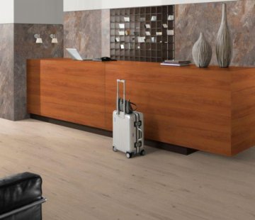 Напольное пробковое покрытие Egger Comfort+ KingSize 10/32 EPC015 Дуб Вальдек светлый