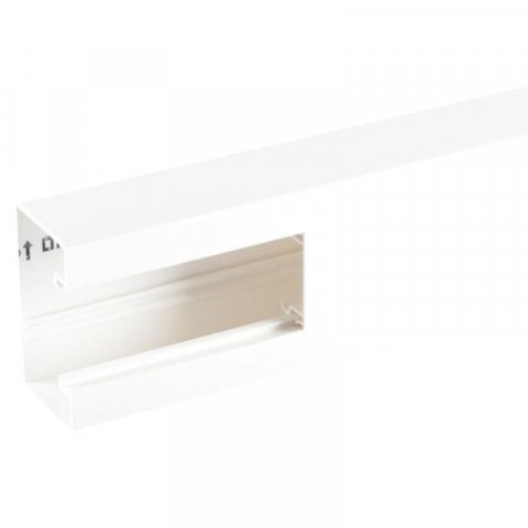 Кабель-канал с крышкой Legrand Metra 638080