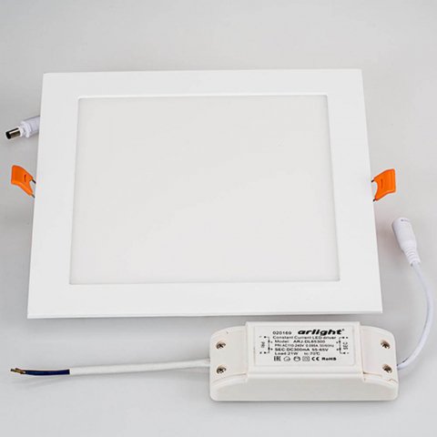 Встраиваемый светодиодный светильник Arlight DL-225x225M-21W Day White 020136